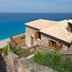 Beyond Villa Áyios Nikítas