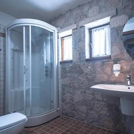 Vilă Beyond Áyios Nikítas