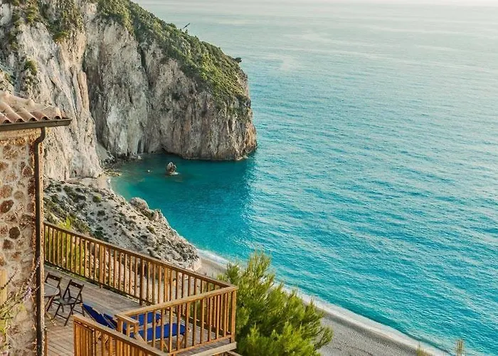 Beyond Villas * Áyios Nikítas